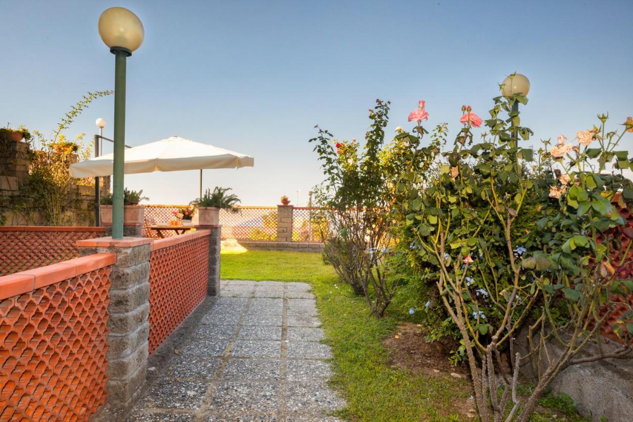 Shanti Home - Restaurant Di Aversano Salvatore Sorrent Exterior foto